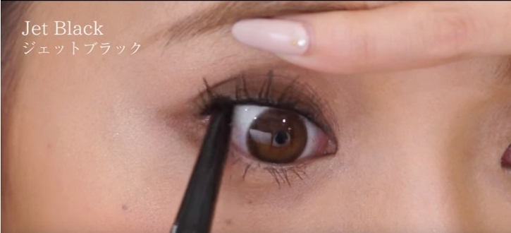 �A�C���C�i�[�j���A���X�u���b�N�ɂ���